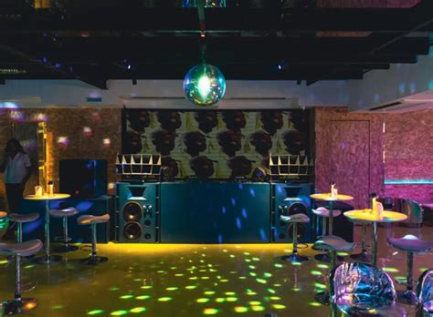 harga masuk royal club jakarta|10 Tempat Clubbing di Jakarta buat Kamu Partygoers!.